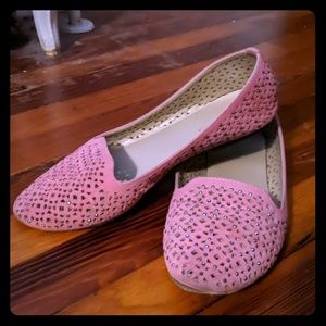 Pink flats